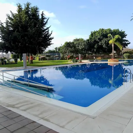 In La Colina With Pool And Gardens Apartment