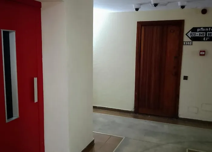 In La Colina With Pool And Gardens Apartment *